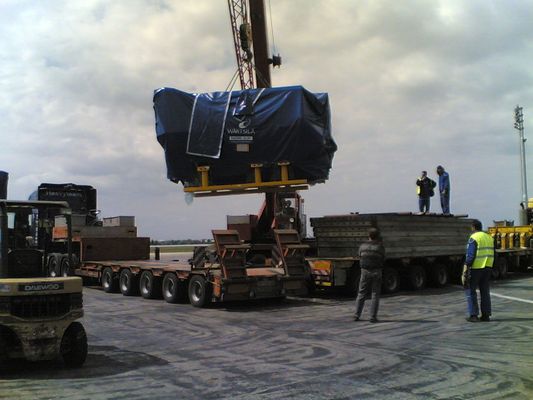 Heavy Boat Engines on IL-76 4