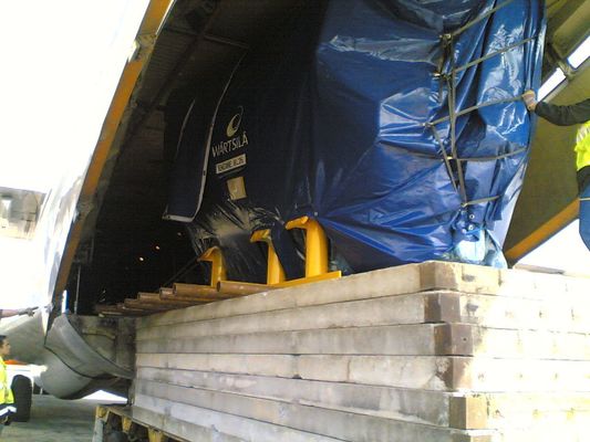 Heavy Boat Engines on IL-76 15